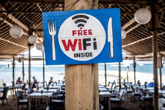Public Wi-Fi PublicWi-Fi